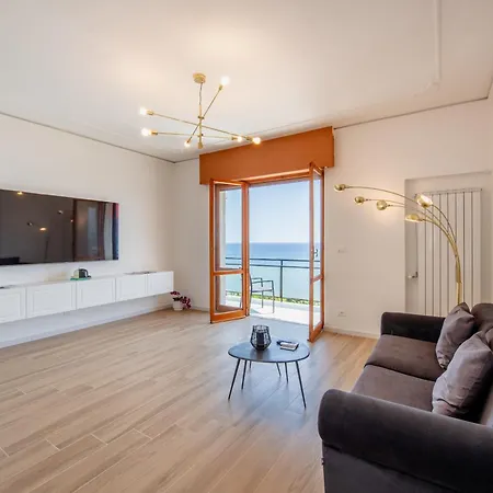 Apartment And The Sea Savona