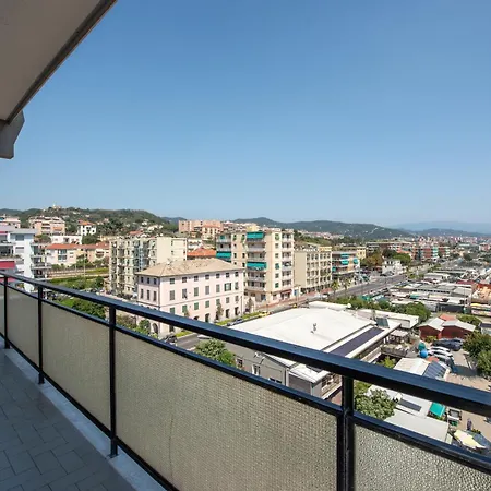 Apartment And The Sea *