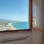 Appartamento And The Sea