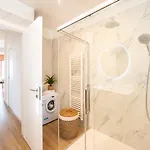 And The Sea Appartement *