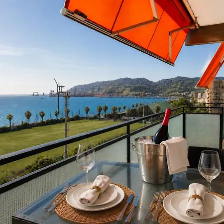And The Sea Apartment Savona